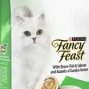 Fancy Feast Gourmet Filet Oceanfish Salmon and Accents of Garden Greens Dry Cat Food