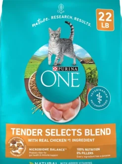 Purina One Tender Selects Blend Chicken Carrots Peas and Rice Dry Cat Food - 22 Lbs
