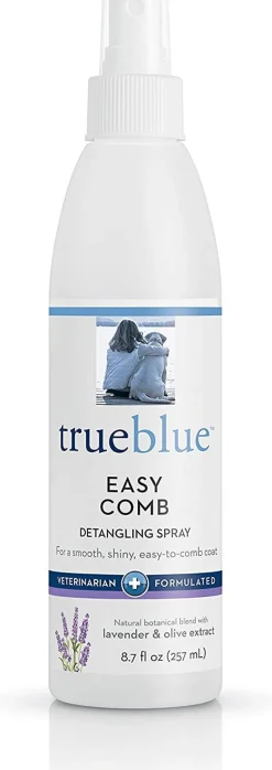 TrueBlue Dog and Cat Detangling Spray - Aloe and Lavender - 8 oz Bottle